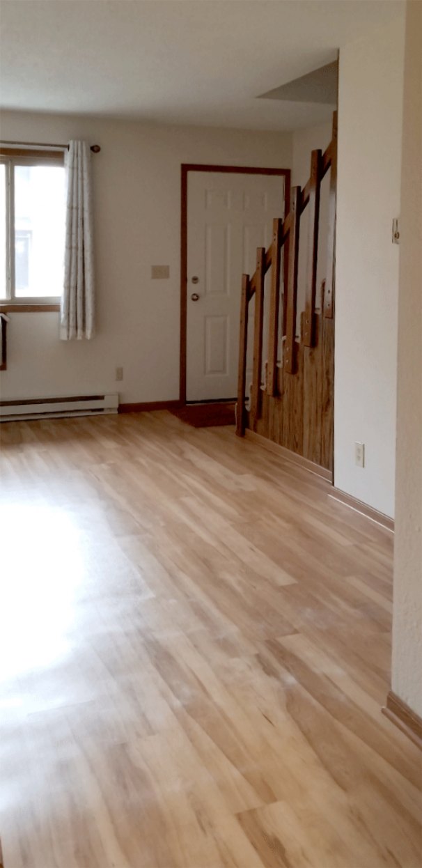 Listing LCX2521 17439 Edgewood Lane, Galesville APARTMENT ConNeXTion Rental Guide